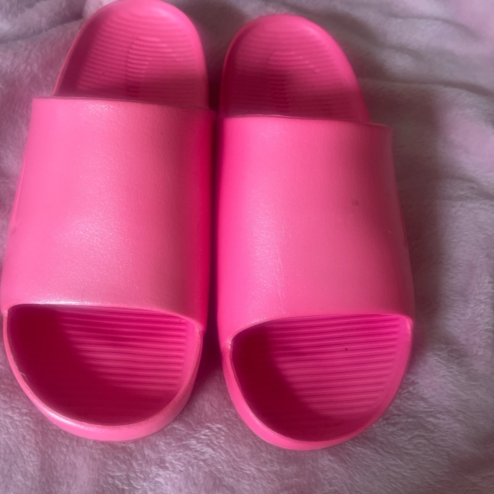 Nike Pink Slide Sandals